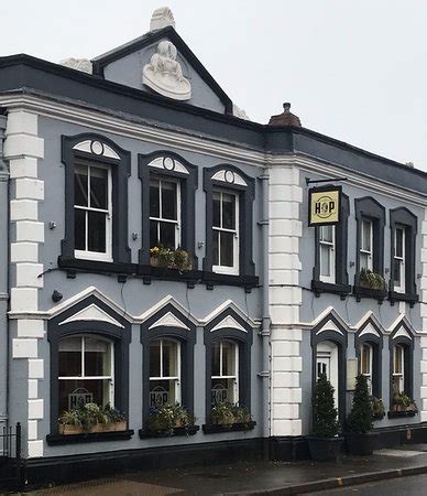cheap accommodation swindon area
